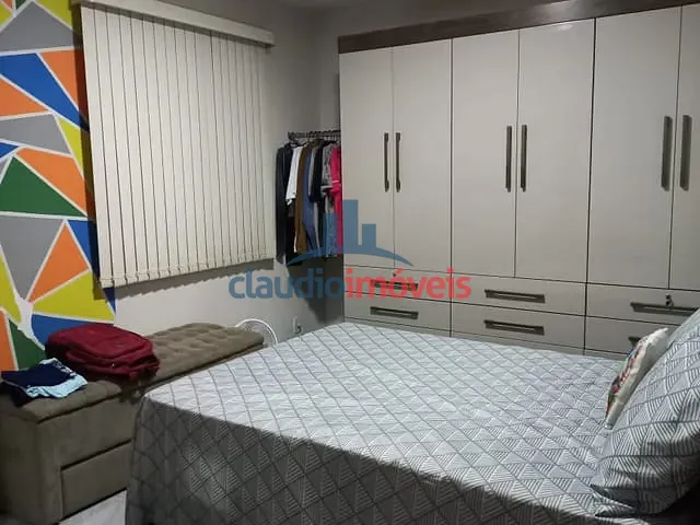 Apartamento 2 quartos e 1 banheiro, à venda, no bairro Colônia Santo Antônio em Barra Mansa
