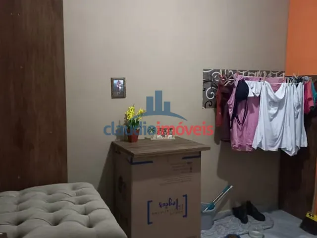 Apartamento 2 quartos e 1 banheiro, à venda, no bairro Colônia Santo Antônio em Barra Mansa