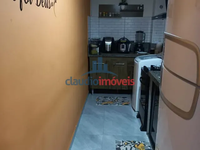 Apartamento 2 quartos e 1 banheiro, à venda, no bairro Colônia Santo Antônio em Barra Mansa