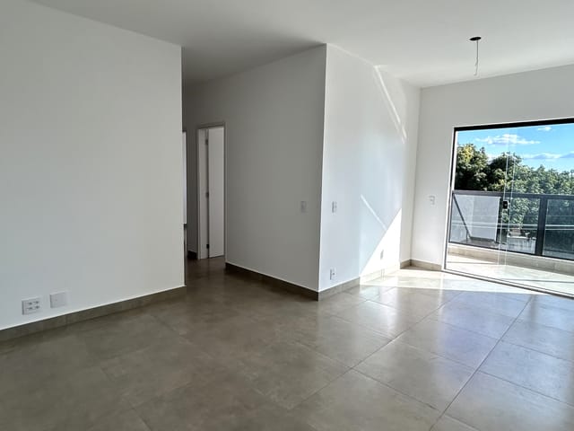 Apartamento 3 quartos e 2 banheiros, à venda, no bairro Jardim Lima em Franca