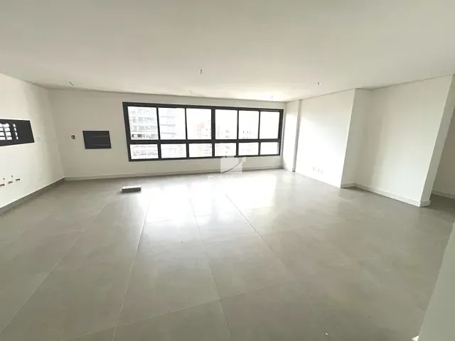 Apartamento com 268m² 3 quartos e 5 banheiros, à venda, no bairro Gleba Fazenda Palhano em Londrina