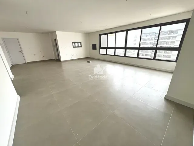 Apartamento com 268m² 3 quartos e 5 banheiros, à venda, no bairro Gleba Fazenda Palhano em Londrina