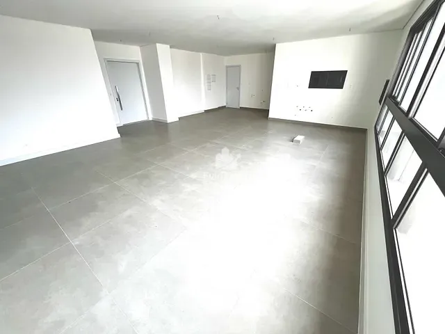 Apartamento com 268m² 3 quartos e 5 banheiros, à venda, no bairro Gleba Fazenda Palhano em Londrina