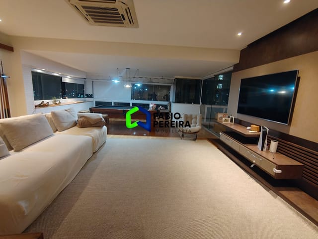 Apartamento com 220m² 3 quartos e 3 banheiros, para alugar, no bairro Barra da Tijuca em Rio de Janeiro