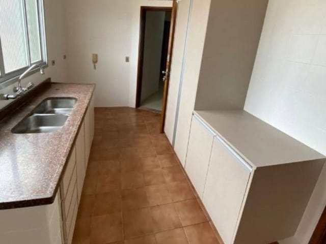 Foto do Apartamento - Ed. Pugesi - Apartamento à venda por R$ 474.000 - Centro- Londrina/PR | Premier Imóveis