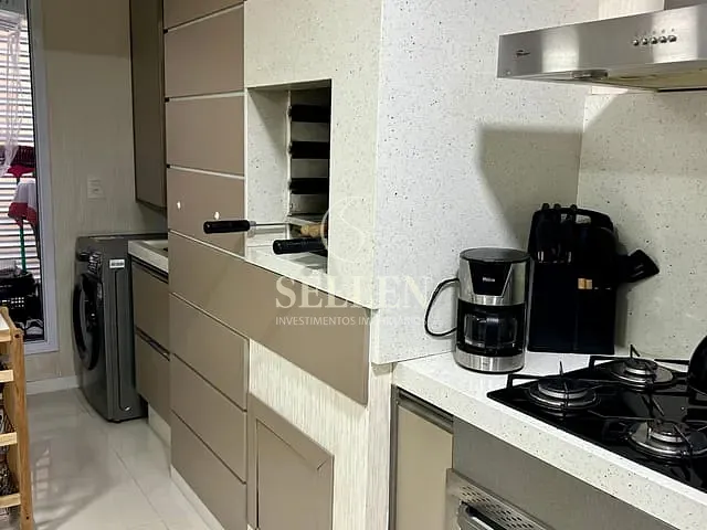 Apartamento 2 quartos e 2 banheiros, à venda, no bairro Nações em Balneário Camboriú