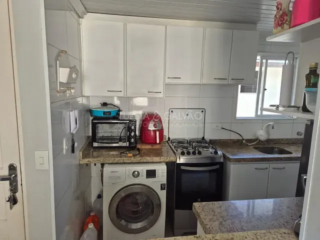 Apartamento com 1m² 2 quartos e 1 banheiro, à venda, no bairro Boqueirão em Curitiba