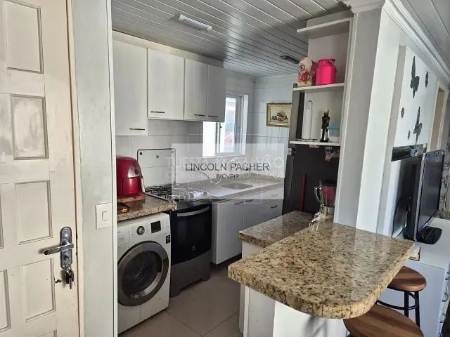 Apartamento com 1m² 2 quartos e 1 banheiro, à venda, no bairro Boqueirão em Curitiba