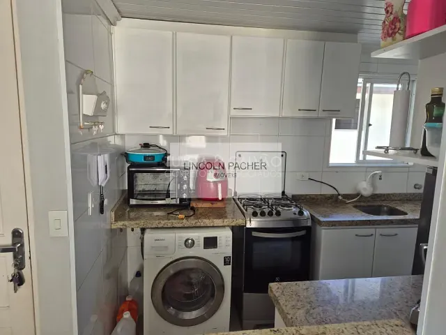 Apartamento com 1m² 2 quartos e 1 banheiro, à venda, no bairro Boqueirão em Curitiba