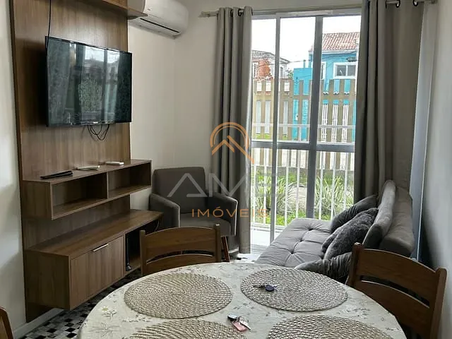 Apartamento 2 quartos e 1 banheiro, à venda ou para alugar, no bairro São Gonçalo em Pelotas