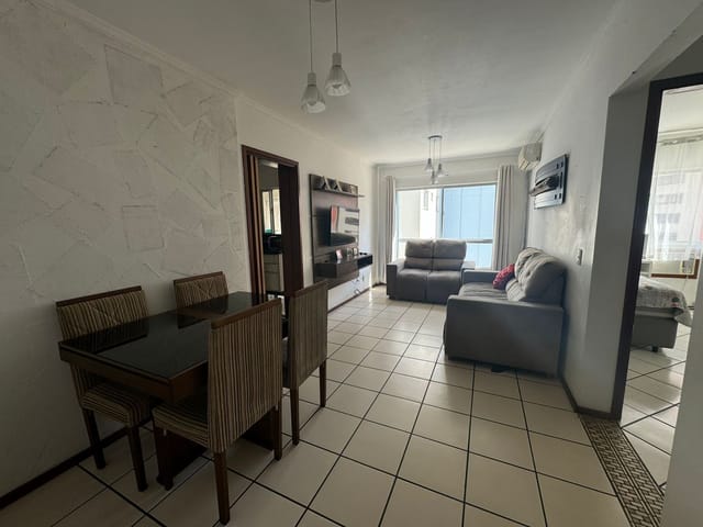 Apartamento 2 quartos e 2 banheiros, à venda, no bairro Centro em Balneário Camboriú