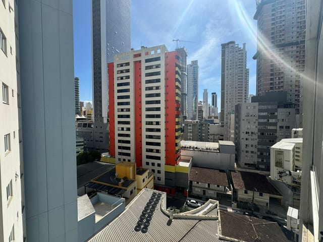Apartamento 2 quartos e 2 banheiros, à venda, no bairro Centro em Balneário Camboriú