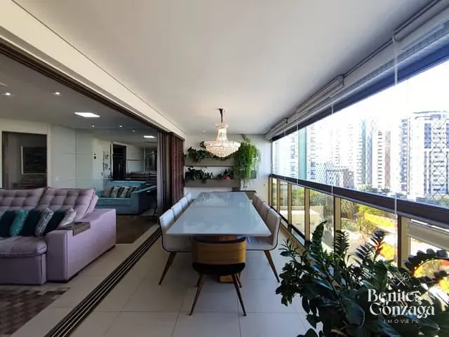 Apartamento com 296m² 3 quartos e 5 banheiros, à venda, no bairro Zona 07 em Maringá