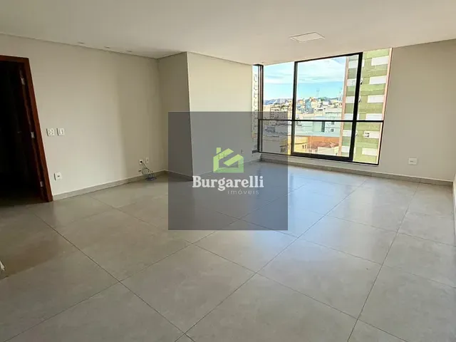 Apartamento 3 quartos e 4 banheiros, para alugar, no bairro Centro em Lavras