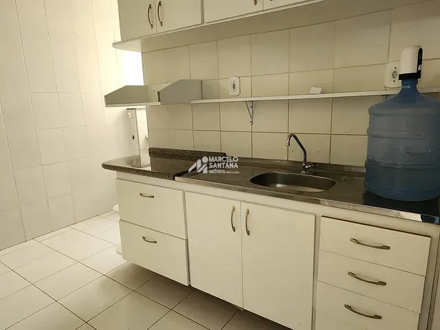 Apartamento 2 quartos e 1 banheiro, à venda, no bairro Candeias em Vitória da Conquista