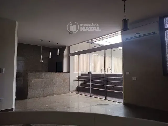 Apartamento com 300m² 4 quartos e 5 banheiros, à venda, no bairro Centro em Londrina