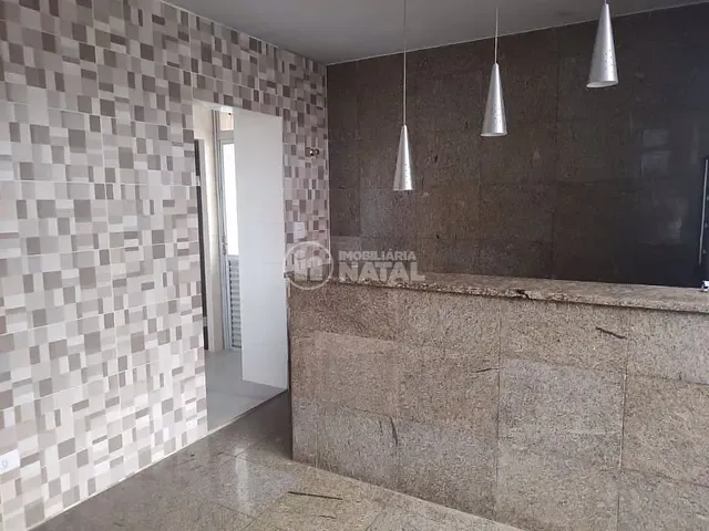 Apartamento com 300m² 4 quartos e 5 banheiros, à venda, no bairro Centro em Londrina
