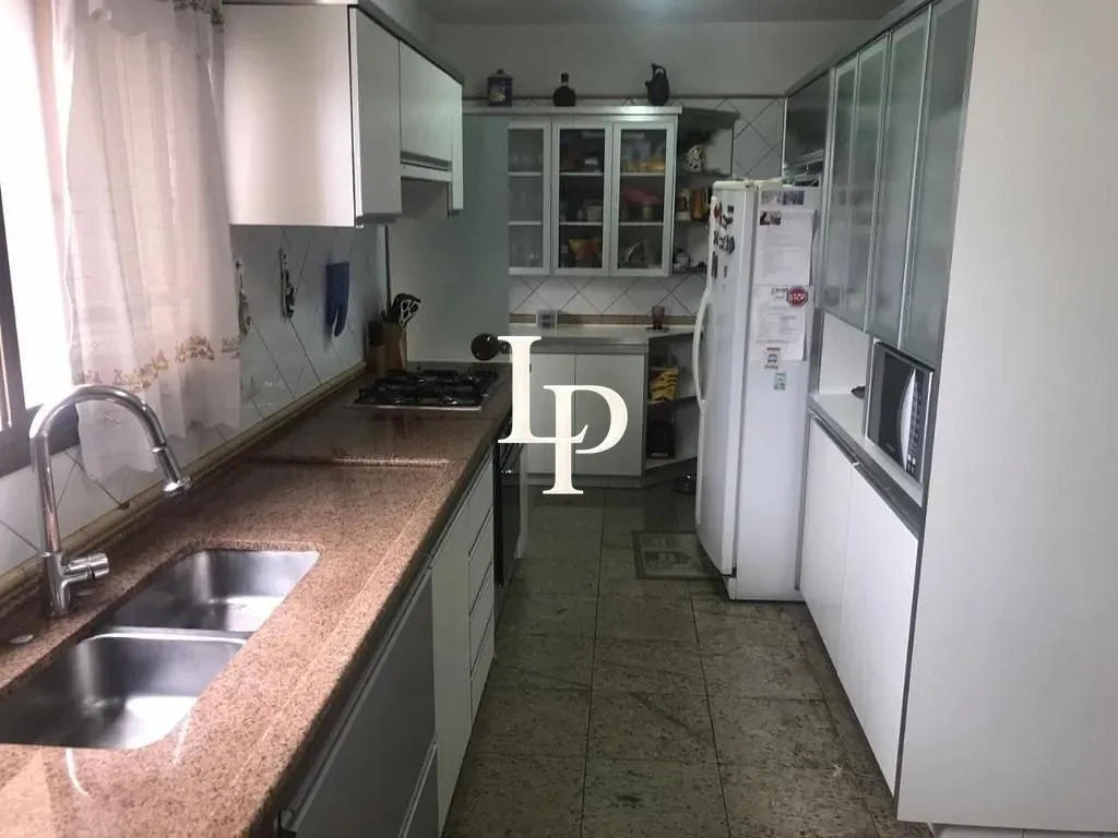 Apartamento, 4 quartos, 230 m² - Foto 13