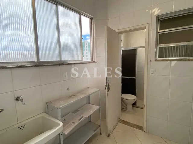 Apartamento com 90m² 3 quartos e 2 banheiros, à venda, no bairro Centro em Juiz de Fora