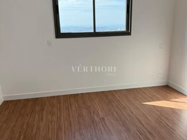 Apartamento 2 quartos e 2 banheiros, à venda, no bairro Guanabara Parque Boulevard em Londrina