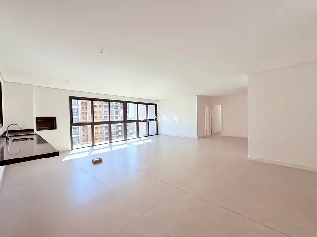 Apartamento com 274m² 2 quartos e 3 banheiros, à venda, no bairro Gleba Fazenda Palhano em Londrina