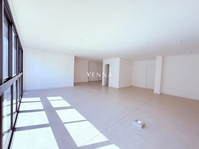 Apartamento com 274m² 2 quartos e 3 banheiros, à venda, no bairro Gleba Fazenda Palhano em Londrina
