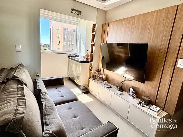 Apartamento com 52m² 2 quartos e 1 banheiro, à venda, no bairro Parque Industrial em Maringá