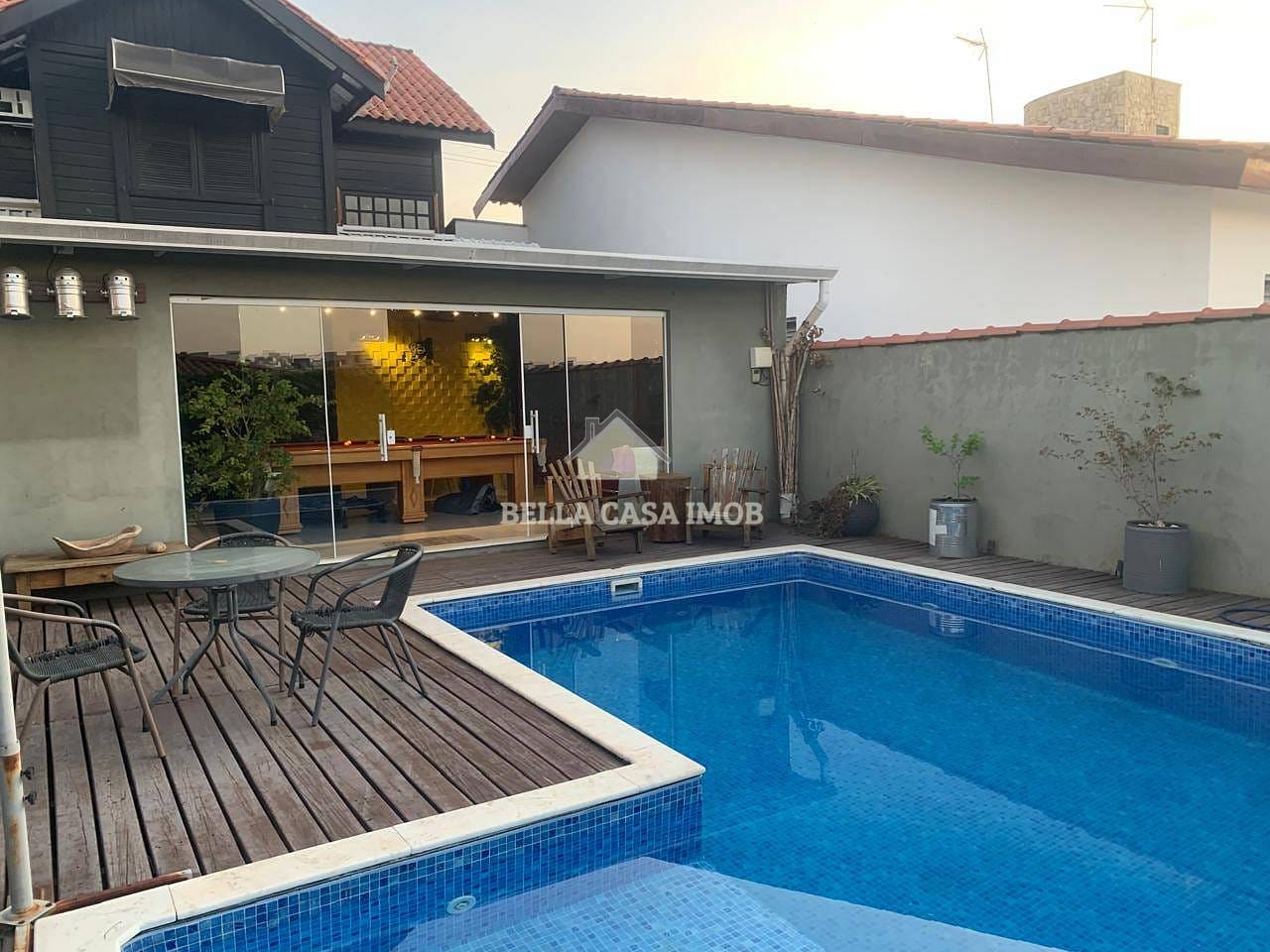 Apartamento à venda com 3 quartos, 270m² - Foto 25