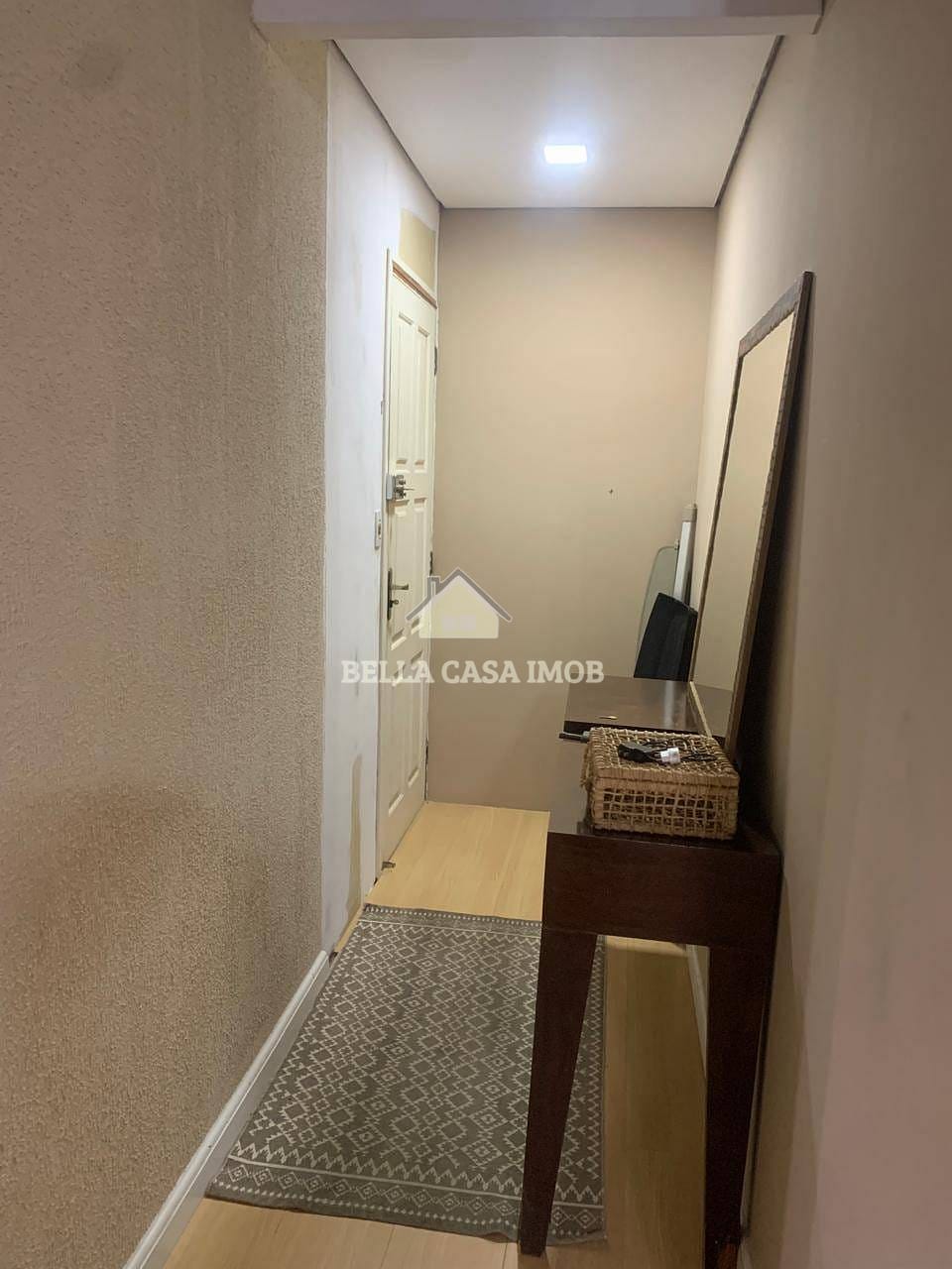 Apartamento à venda com 3 quartos, 270m² - Foto 2