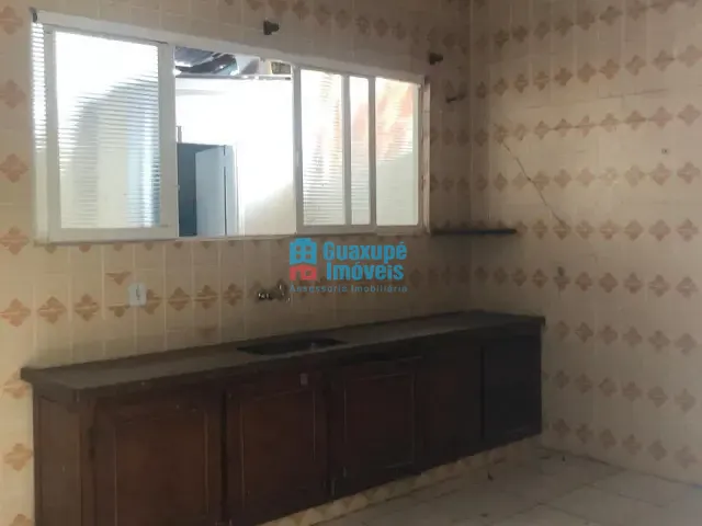 Apartamento 4 quartos e 3 banheiros, para alugar, no bairro Centro em Guaxupé