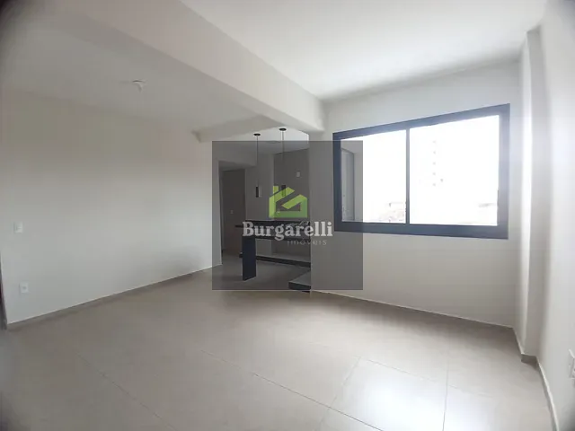 Apartamento 3 quartos e 2 banheiros, para alugar, no bairro Olaria em Lavras