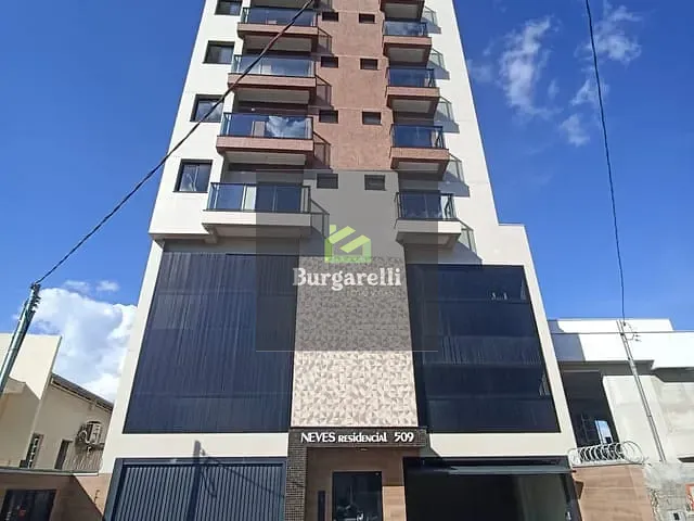 Apartamento 3 quartos e 2 banheiros, para alugar, no bairro Olaria em Lavras