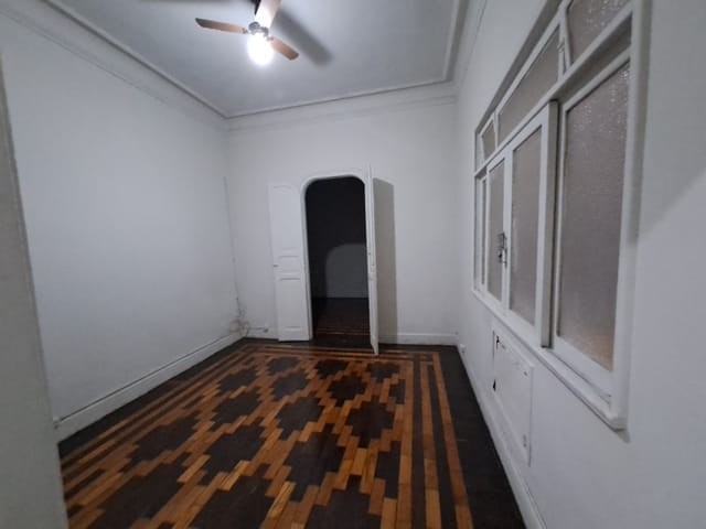 Foto do Apartamento - RUA DO RIACHUELO, PRÉDIO COM ESTILO ART DÉCO, ESQUINA COM RUA DO LAVRADIO OTIMA OPORTUNIDADE ,FARTO COMERCIO E CONDUÇÃO | Novo Mundo Administradora Ltda