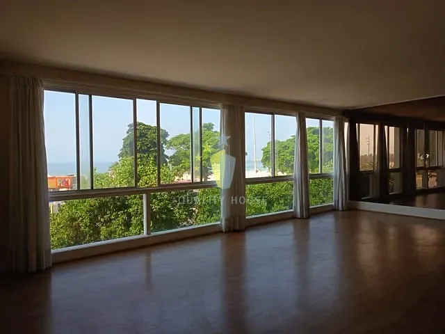 Apartamento com 280m² 4 quartos e 2 banheiros, para alugar, no bairro Copacabana em Rio de Janeiro