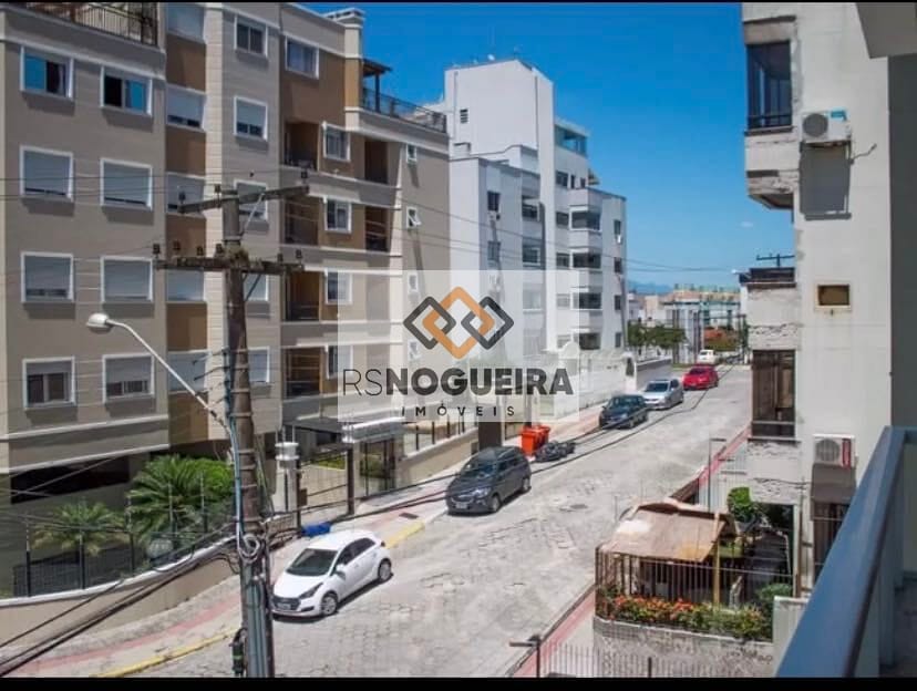 Apartamento à venda com 3 quartos, 10m² - Foto 13