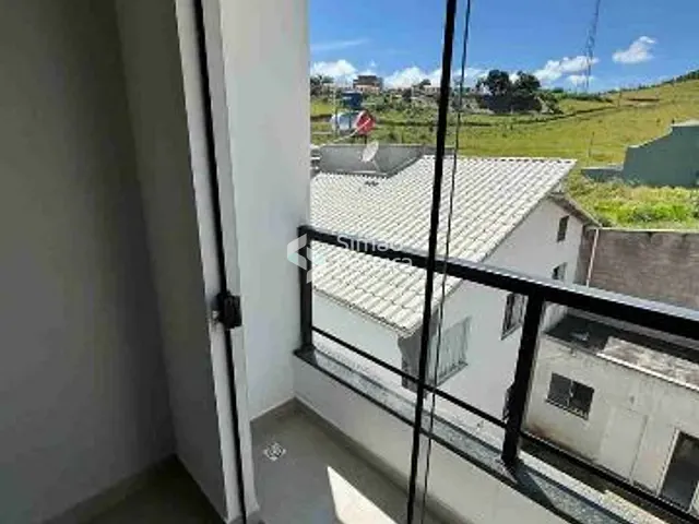 Apartamento 2 quartos e 1 banheiro, à venda, no bairro Recanto da Mata em Juiz de Fora