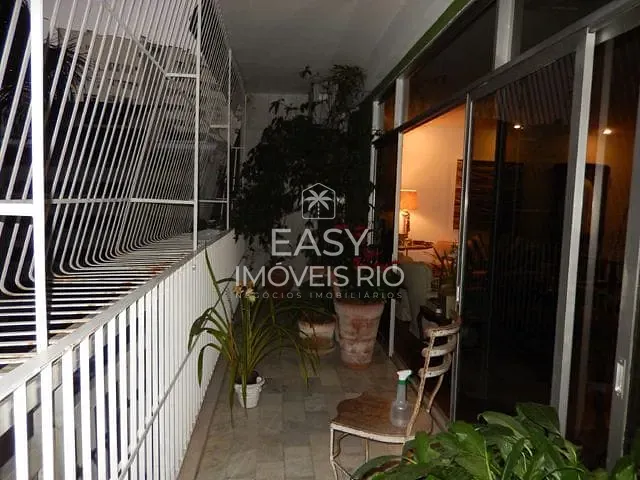 Apartamento com 206m² 4 quartos e 4 banheiros, à venda, no bairro Leblon em Rio de Janeiro