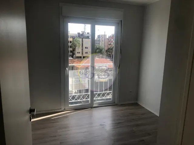 Apartamento 2 quartos e 1 banheiro, para alugar, no bairro Centro em Pelotas