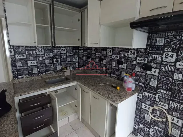 Apartamento com 50m² 2 quartos e 1 banheiro, para alugar, no bairro Centro em Jandira