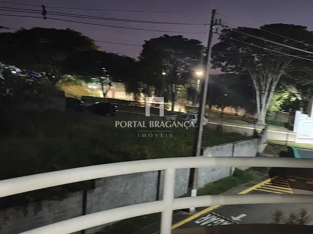 Apartamento 2 quartos e 1 banheiro, para alugar, no bairro Residencial das Ilhas em Bragança Paulista