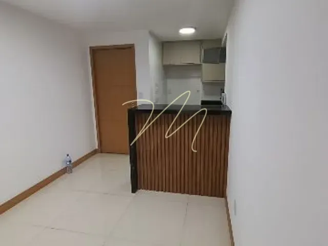 Apartamento 3 quartos e 2 banheiros, para alugar, no bairro Nossa Senhora da Vitória em Ilhéus