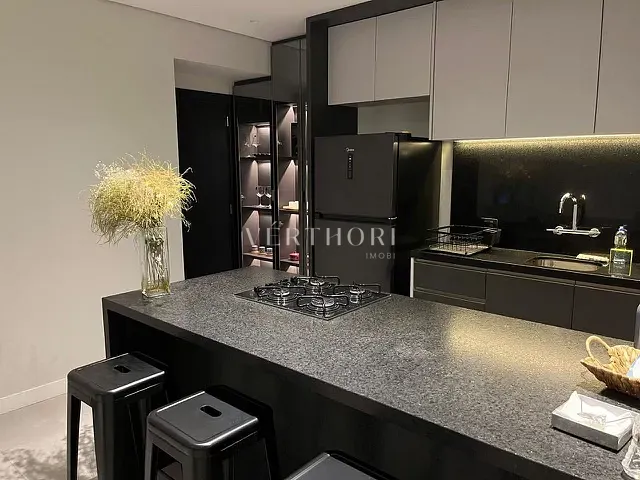 Apartamento 2 quartos e 2 banheiros, à venda, no bairro Gleba Fazenda Palhano em Londrina