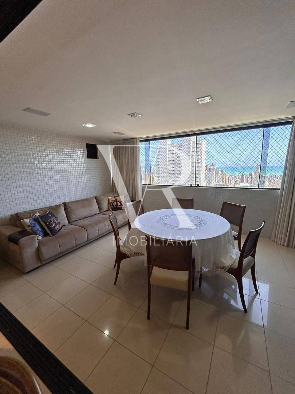 Apartamento à venda com 3 quartos, 293m² - Foto 2