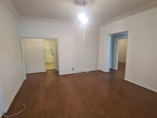 Apartamento 3 quartos e 2 banheiros, para alugar, no bairro Tijuca em Rio de Janeiro