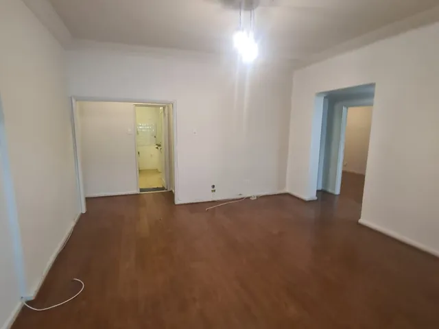 Apartamento 3 quartos e 2 banheiros, para alugar, no bairro Tijuca em Rio de Janeiro