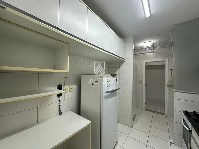 Apartamento 3 quartos e 1 banheiro, à venda, no bairro Patamares em Salvador