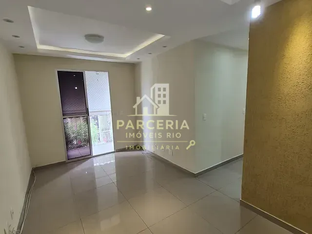 Apartamento com 50m² 2 quartos e 1 banheiro, à venda, no bairro Irajá em Rio de Janeiro