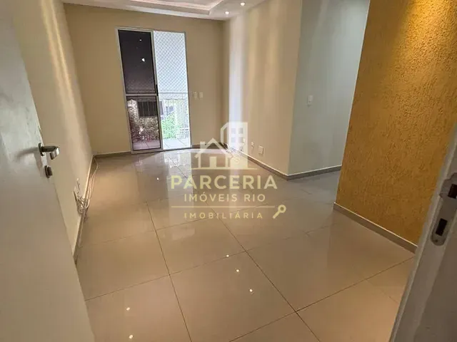Apartamento com 50m² 2 quartos e 1 banheiro, à venda, no bairro Irajá em Rio de Janeiro