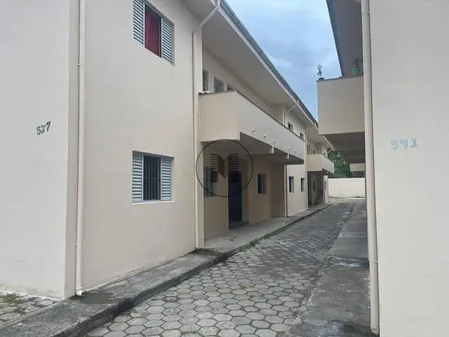 Apartamento com 60m² 2 quartos e 1 banheiro, para alugar, no bairro Engenheiro Neiva em Guaratinguetá