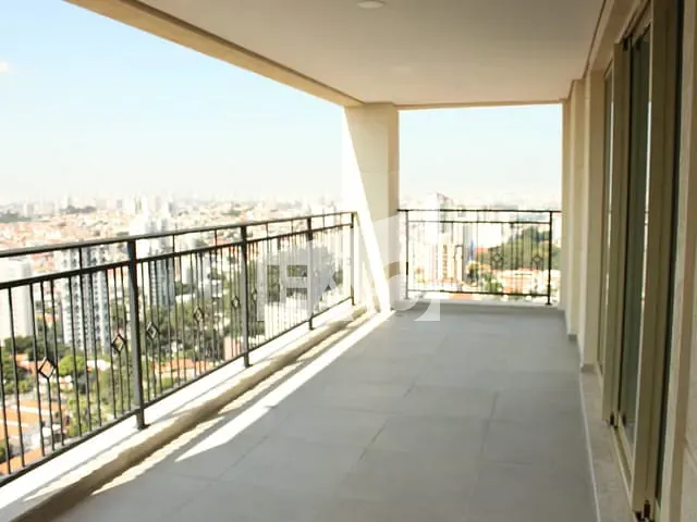 Apartamento com 120m² 3 quartos e 2 banheiros, à venda, no bairro Vila Paulicéia em São Paulo
